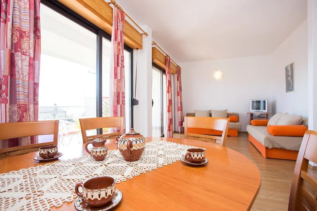 Apartments Adriatic Selce
